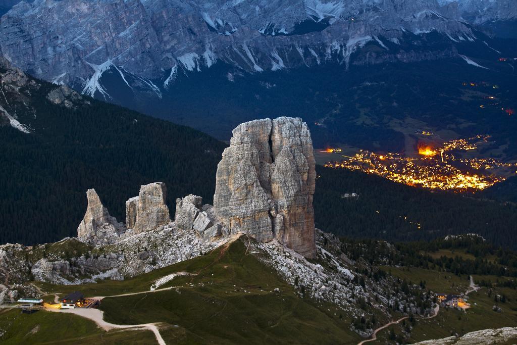 Ferienwohnung Casa Marmorata Cortina d'Ampezzo Exterior foto